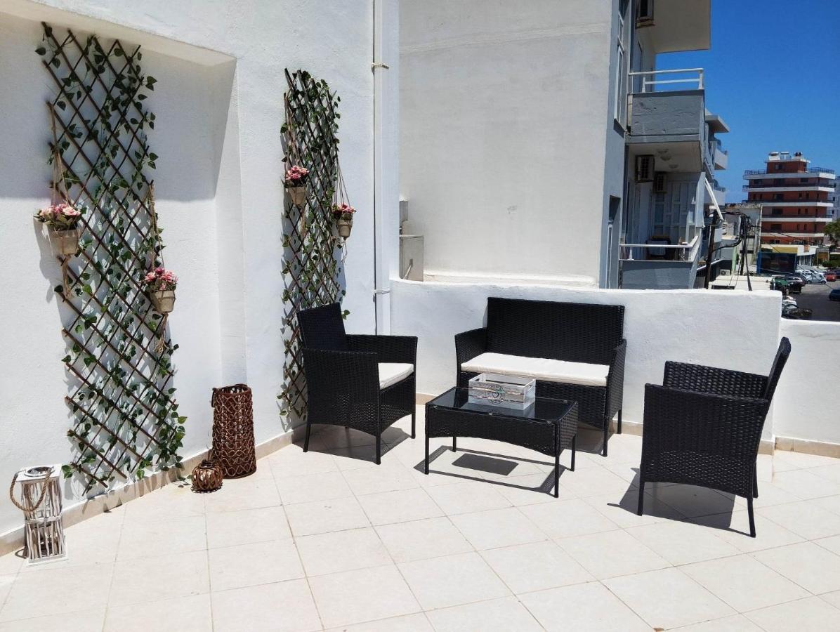 Lilian'S Seaview-Party Street-Youth Studios Rhodes City Екстериор снимка