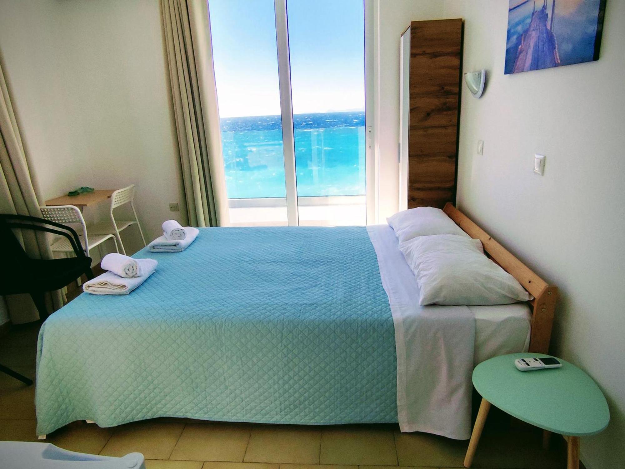 Lilian'S Seaview-Party Street-Youth Studios Rhodes City Екстериор снимка