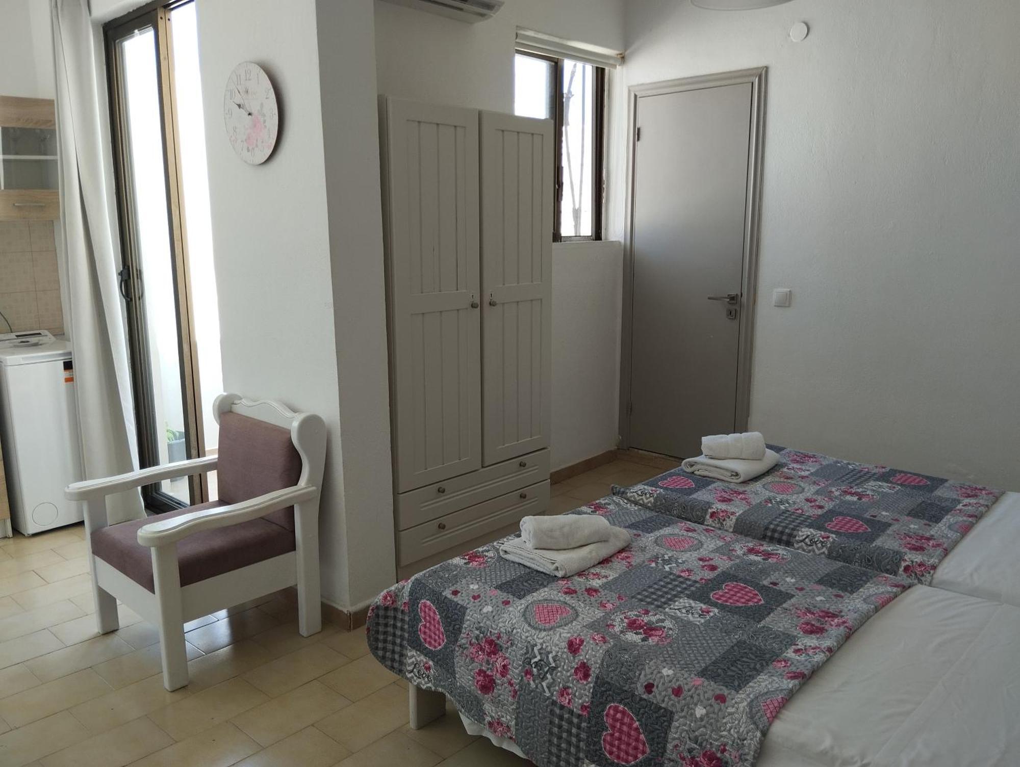 Lilian'S Seaview-Party Street-Youth Studios Rhodes City Екстериор снимка