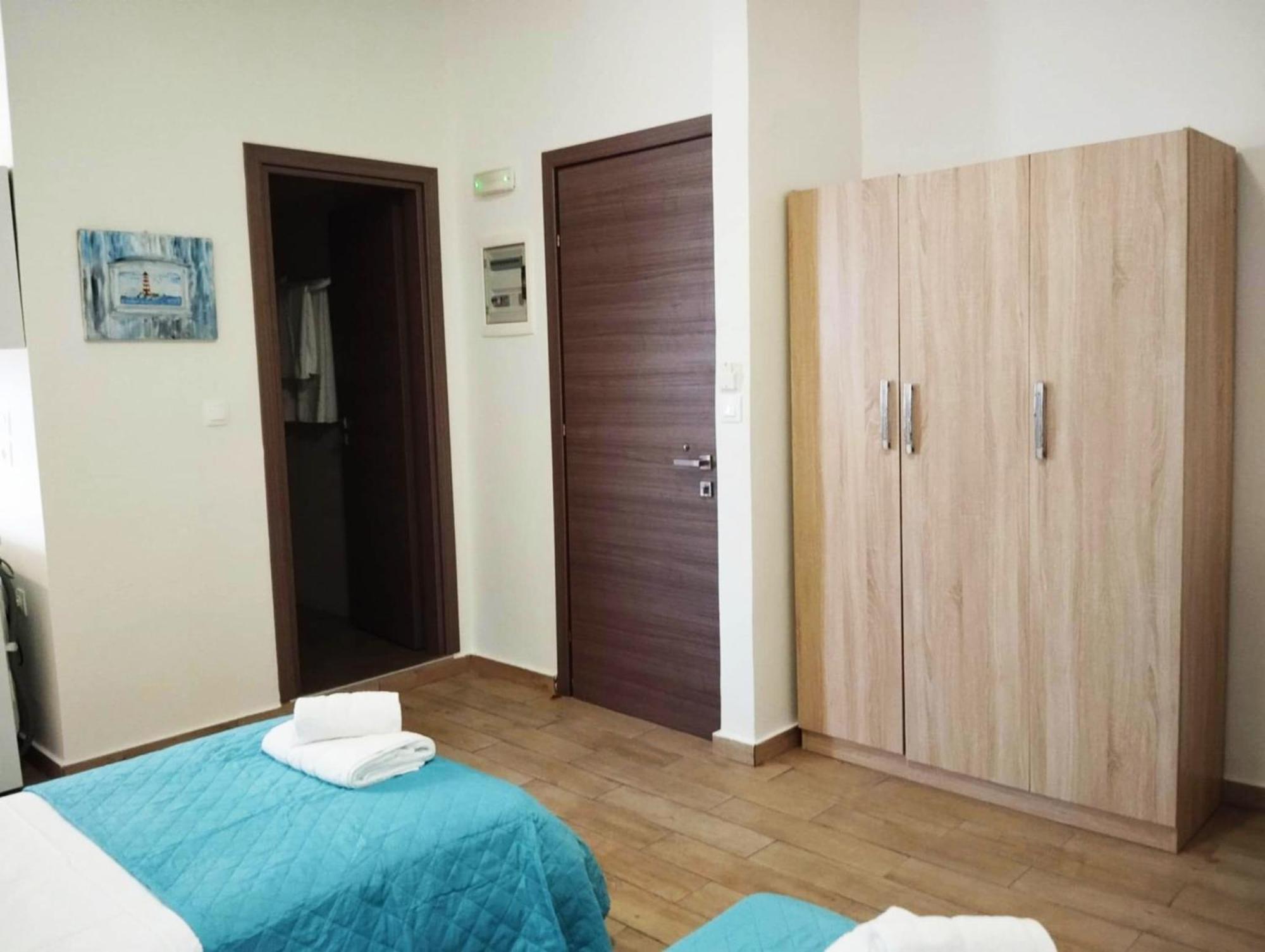 Lilian'S Seaview-Party Street-Youth Studios Rhodes City Екстериор снимка