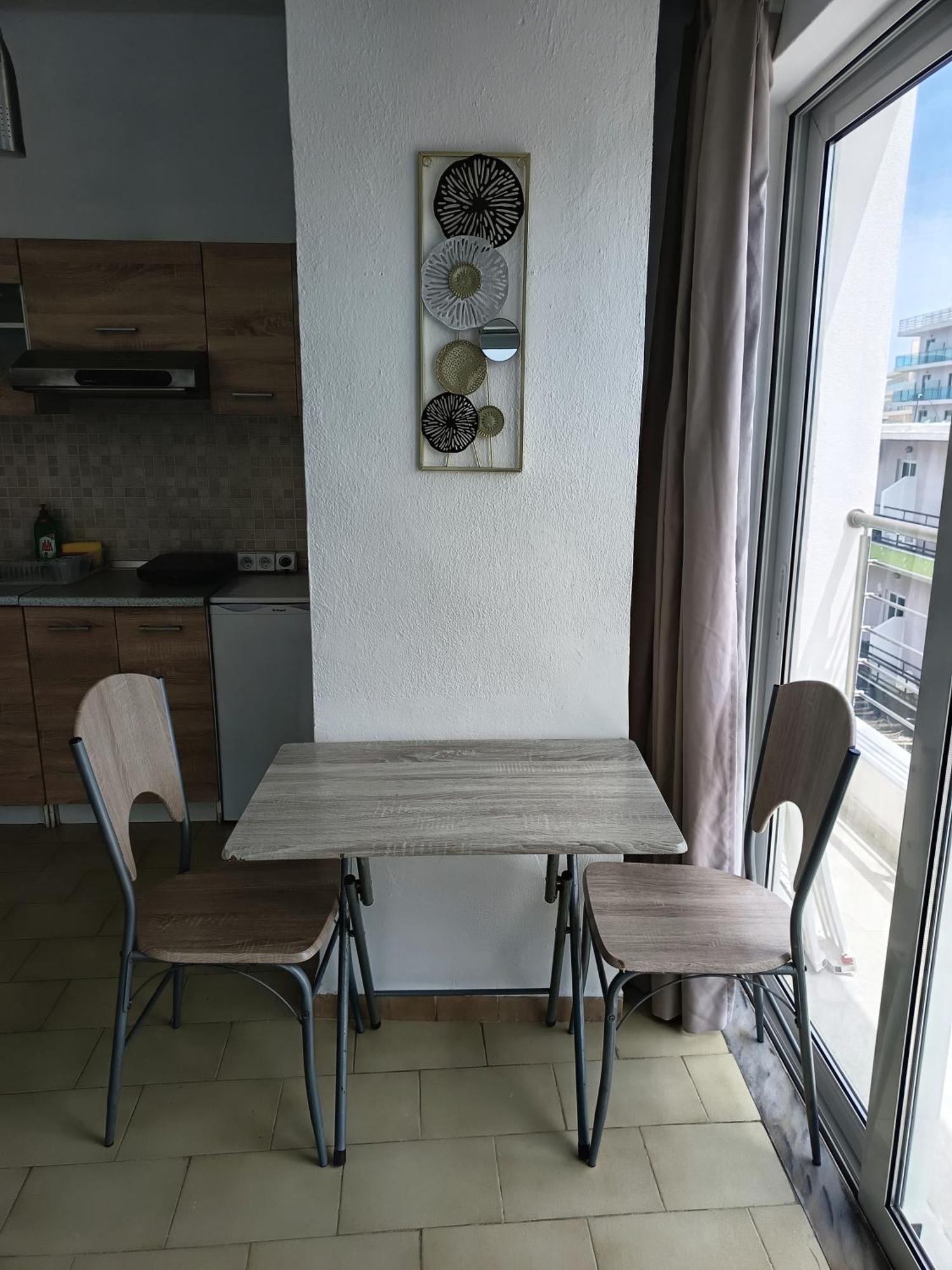 Lilian'S Seaview-Party Street-Youth Studios Rhodes City Стая снимка